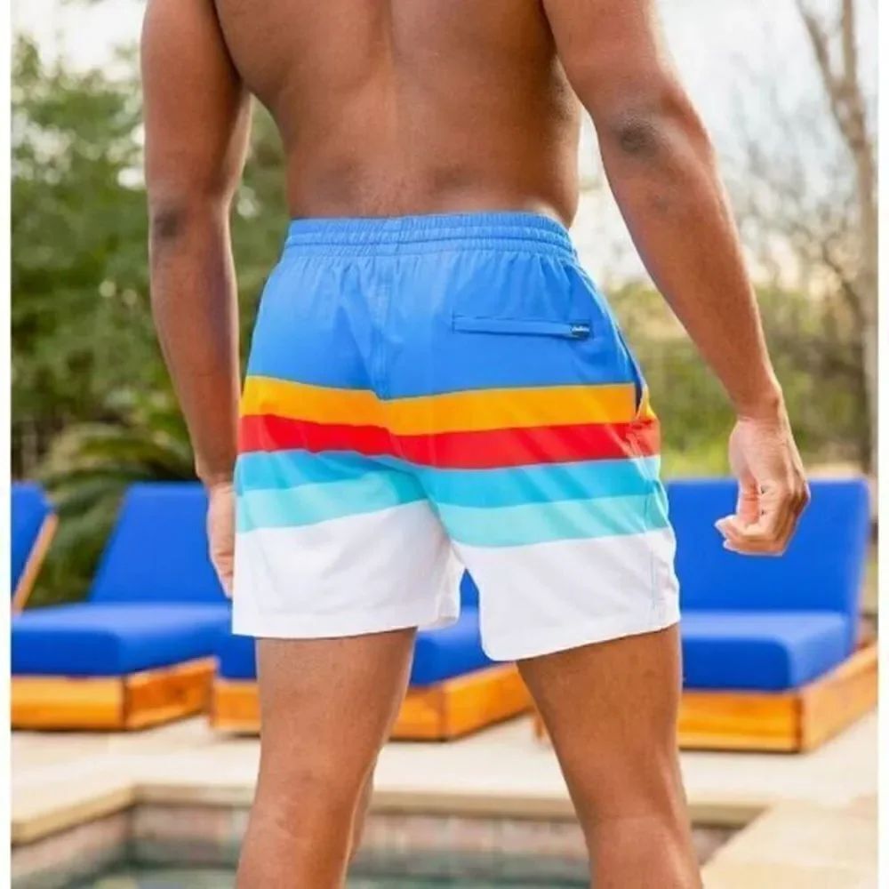 Chubbies The Shorelines 5.5” Classic Stretch Swim Trunks Medium